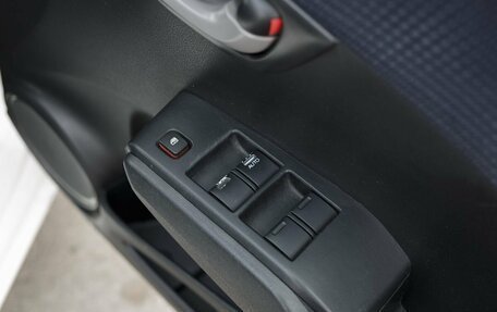 Honda Fit III, 2010 год, 805 000 рублей, 16 фотография