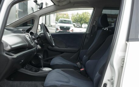 Honda Fit III, 2010 год, 805 000 рублей, 18 фотография