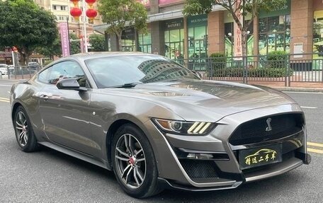 Ford Mustang VI рестайлинг, 2020 год, 2 990 000 рублей, 3 фотография