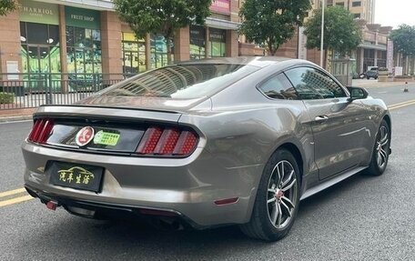 Ford Mustang VI рестайлинг, 2020 год, 2 990 000 рублей, 4 фотография