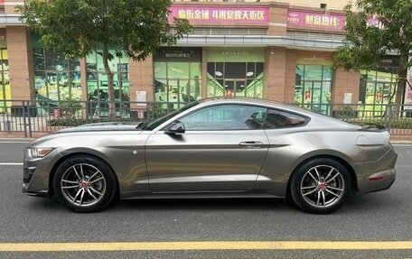 Ford Mustang VI рестайлинг, 2020 год, 2 990 000 рублей, 7 фотография
