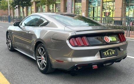 Ford Mustang VI рестайлинг, 2020 год, 2 990 000 рублей, 6 фотография
