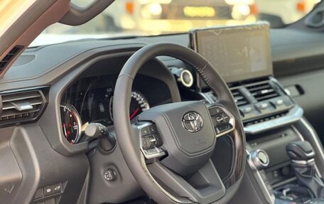 Toyota Land Cruiser, 2025 год, 10 200 000 рублей, 13 фотография