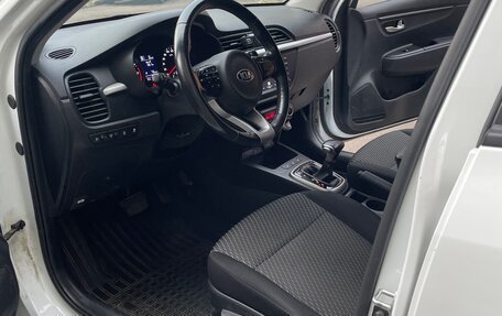 KIA Rio IV, 2018 год, 1 325 000 рублей, 8 фотография