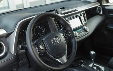 Toyota RAV4, 2015 год, 2 350 000 рублей, 11 фотография