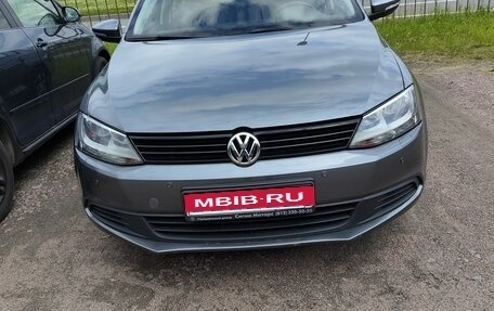 Volkswagen Jetta VI, 2013 год, 1 200 000 рублей, 1 фотография