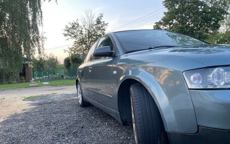 Audi A4, 2004 год, 490 000 рублей, 3 фотография