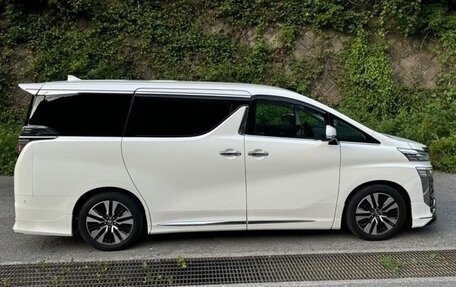 Toyota Vellfire II, 2021 год, 3 890 777 рублей, 7 фотография