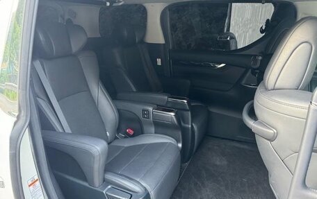 Toyota Vellfire II, 2021 год, 3 890 777 рублей, 10 фотография