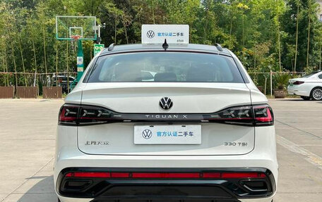 Volkswagen Tiguan II, 2022 год, 2 860 001 рублей, 5 фотография