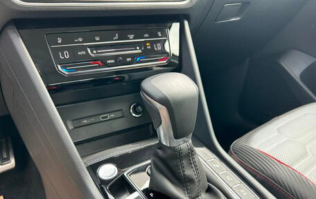 Volkswagen Tiguan II, 2022 год, 2 860 001 рублей, 11 фотография