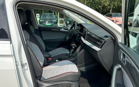 Volkswagen Tiguan II, 2022 год, 2 860 001 рублей, 13 фотография