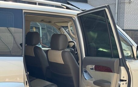 Toyota Land Cruiser Prado 120 рестайлинг, 2008 год, 2 755 000 рублей, 29 фотография