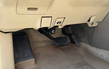 Toyota Land Cruiser Prado 120 рестайлинг, 2008 год, 2 755 000 рублей, 38 фотография