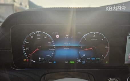 Mercedes-Benz CLS, 2022 год, 4 150 000 рублей, 7 фотография