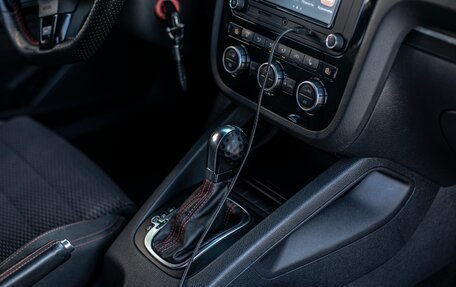 Volkswagen Scirocco III рестайлинг, 2013 год, 1 150 000 рублей, 19 фотография