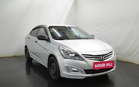Hyundai Solaris II рестайлинг, 2016 год, 928 000 рублей, 3 фотография