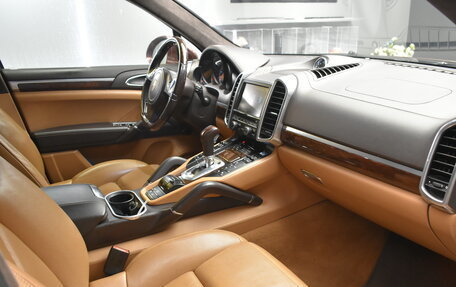 Porsche Cayenne III, 2011 год, 1 900 000 рублей, 9 фотография