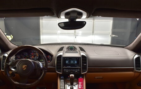 Porsche Cayenne III, 2011 год, 1 900 000 рублей, 10 фотография