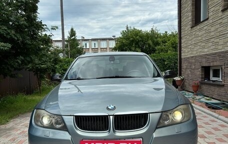 BMW 3 серия, 2006 год, 800 000 рублей, 2 фотография