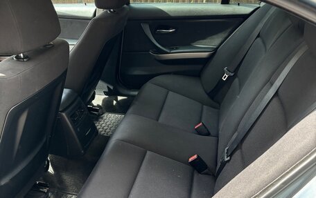 BMW 3 серия, 2006 год, 800 000 рублей, 13 фотография