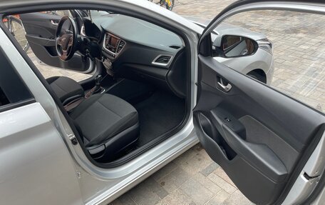 Hyundai Solaris II рестайлинг, 2019 год, 1 350 000 рублей, 15 фотография