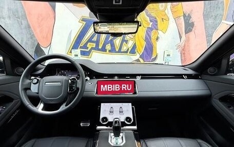 Land Rover Range Rover Evoque II, 2021 год, 2 380 000 рублей, 8 фотография