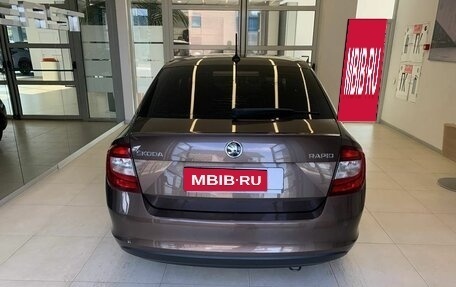 Skoda Rapid I, 2018 год, 1 350 000 рублей, 5 фотография