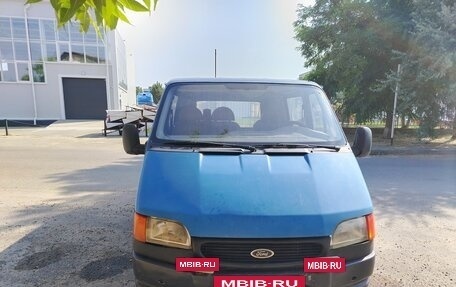 Ford Tourneo Connect I, 2002 год, 250 000 рублей, 3 фотография