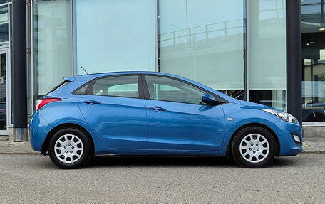 Hyundai i30 II рестайлинг, 2013 год, 869 000 рублей, 6 фотография