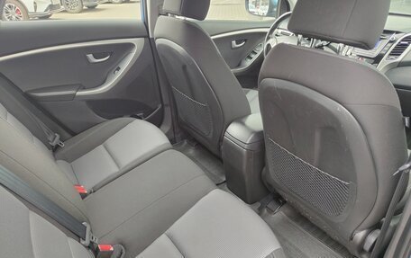 Hyundai i30 II рестайлинг, 2013 год, 869 000 рублей, 10 фотография