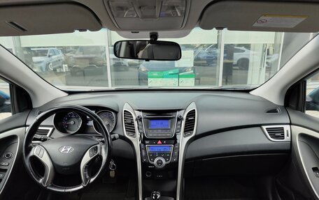 Hyundai i30 II рестайлинг, 2013 год, 869 000 рублей, 11 фотография