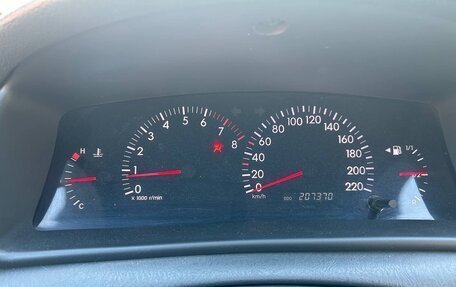 Toyota Corolla, 2005 год, 670 000 рублей, 10 фотография