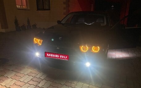 BMW 7 серия, 2003 год, 1 079 000 рублей, 1 фотография