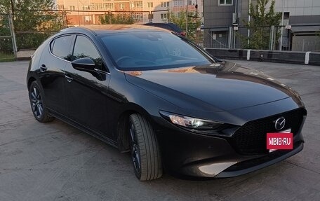 Mazda 3, 2021 год, 1 870 000 рублей, 4 фотография