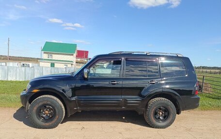 Mitsubishi Montero III, 2001 год, 990 000 рублей, 2 фотография