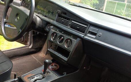 Mercedes-Benz 190 (W201), 1986 год, 135 000 рублей, 3 фотография