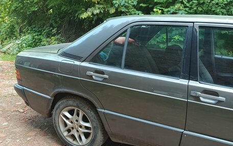 Mercedes-Benz 190 (W201), 1986 год, 135 000 рублей, 6 фотография