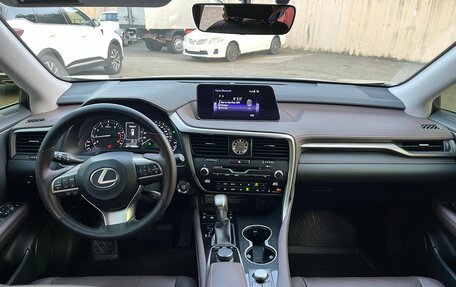 Lexus RX IV рестайлинг, 2018 год, 4 600 000 рублей, 11 фотография
