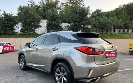 Lexus RX IV рестайлинг, 2018 год, 4 600 000 рублей, 8 фотография