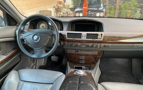 BMW 7 серия, 2003 год, 1 079 000 рублей, 8 фотография