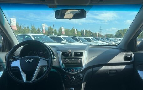 Hyundai Solaris II рестайлинг, 2011 год, 650 000 рублей, 3 фотография