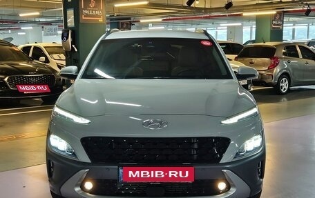 Hyundai Kona I, 2022 год, 1 810 000 рублей, 2 фотография