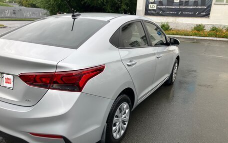 Hyundai Solaris II рестайлинг, 2019 год, 1 500 000 рублей, 5 фотография