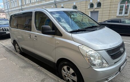 Hyundai H-1 II рестайлинг, 2008 год, 1 100 000 рублей, 3 фотография