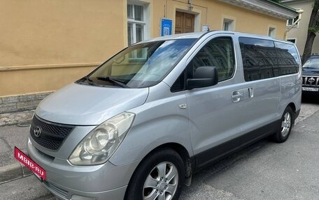 Hyundai H-1 II рестайлинг, 2008 год, 1 100 000 рублей, 2 фотография