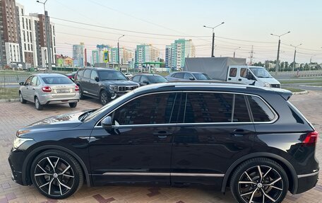 Volkswagen Tiguan II, 2021 год, 3 350 000 рублей, 26 фотография