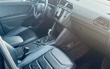 Volkswagen Tiguan II, 2021 год, 3 350 000 рублей, 33 фотография