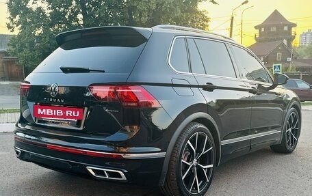 Volkswagen Tiguan II, 2021 год, 3 350 000 рублей, 39 фотография