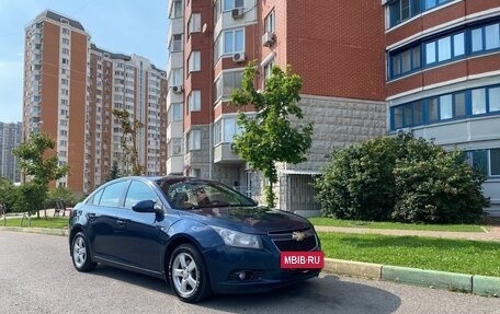 Chevrolet Cruze II, 2011 год, 570 000 рублей, 3 фотография